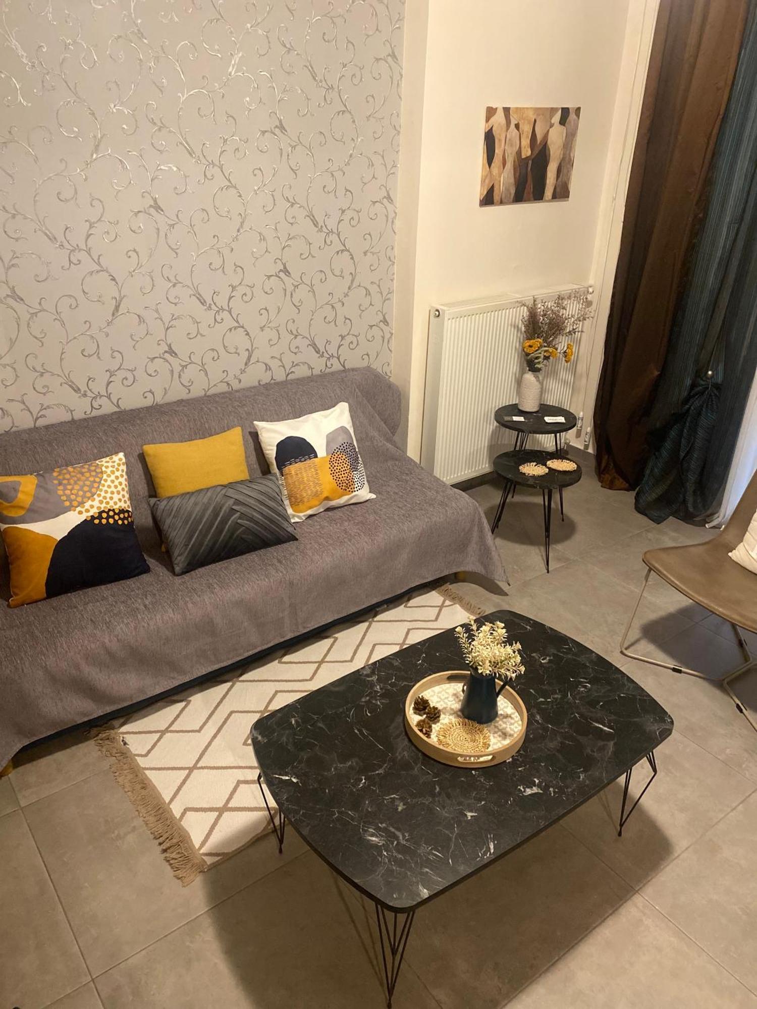 Στυλ & Άνεση Στο Κέντρο La Maison 12 Ανακαινισμένο Διαμέρισμα Larissa Buitenkant foto